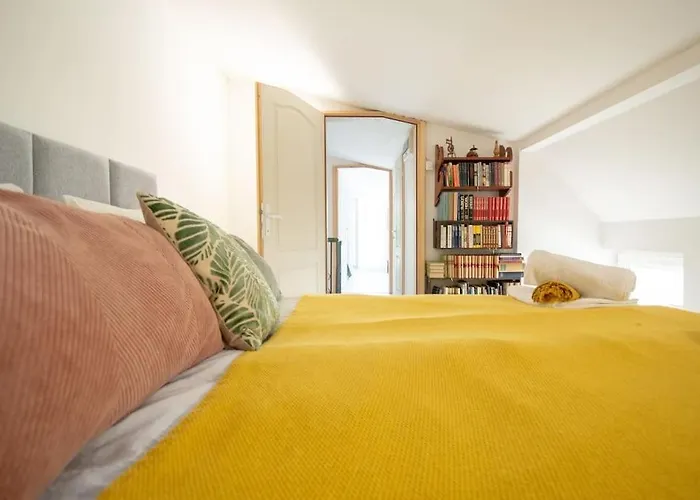 Central Duplex Apartment