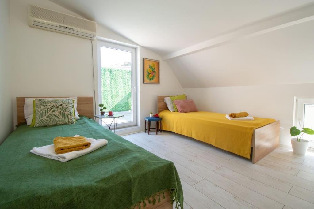Duplex Apartment *